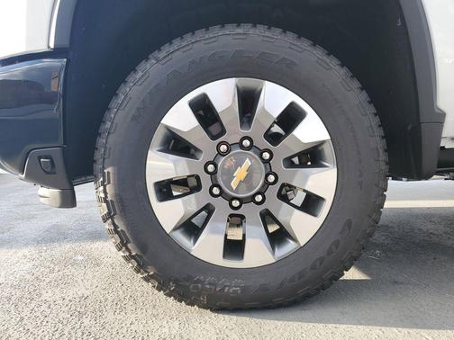 2026 Chevrolet Silverado 2500 Custom