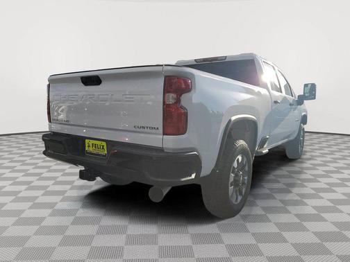 2026 Chevrolet Silverado 2500 Custom