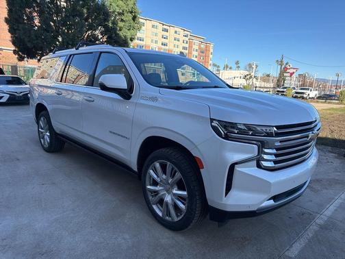 2023 Chevrolet Suburban 4WD High Country