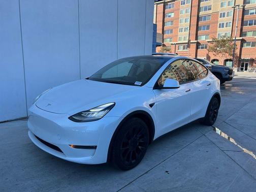 2023 Tesla Model Y Long Range Dual Motor All-Wheel Drive
