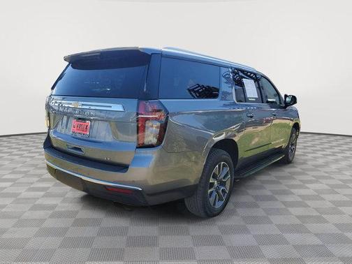 2021 Chevrolet Suburban LT