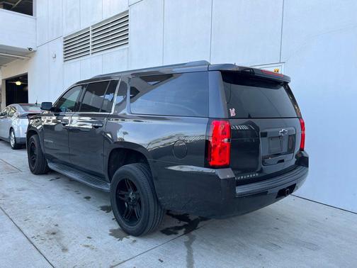 2018 Chevrolet Suburban LT