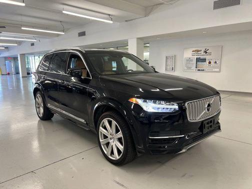 2017 Volvo XC90 Hybrid T8 Inscription