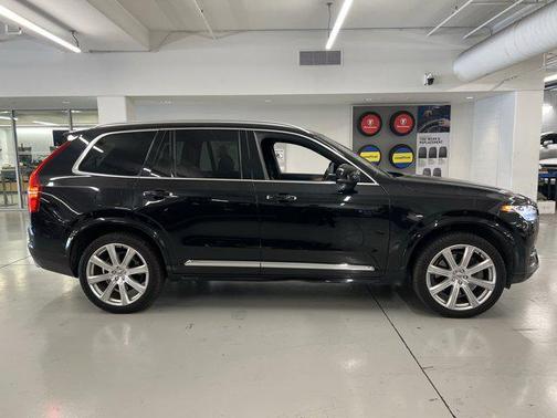 2017 Volvo XC90 Hybrid T8 Inscription