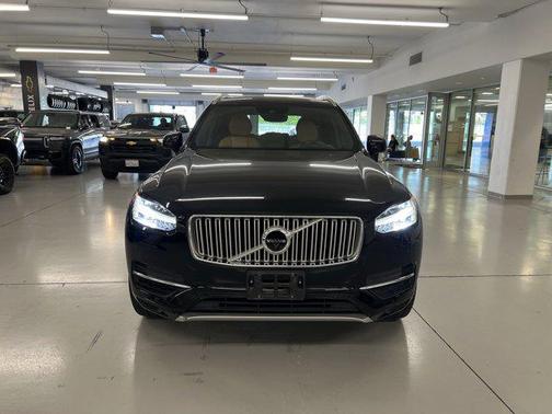 2017 Volvo XC90 Hybrid T8 Inscription