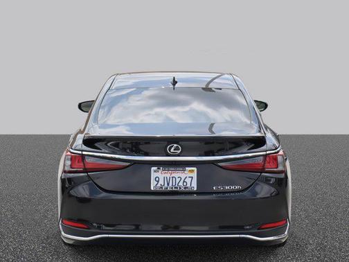 2024 Lexus ES 300h Base