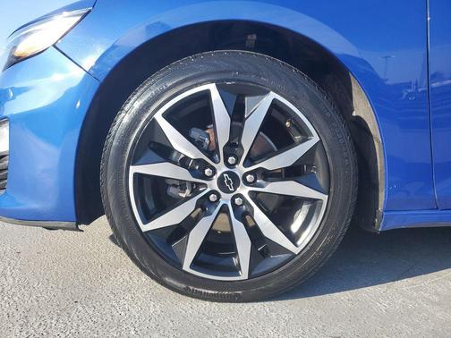 2023 Chevrolet Malibu FWD RS