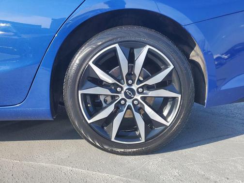 2023 Chevrolet Malibu FWD RS