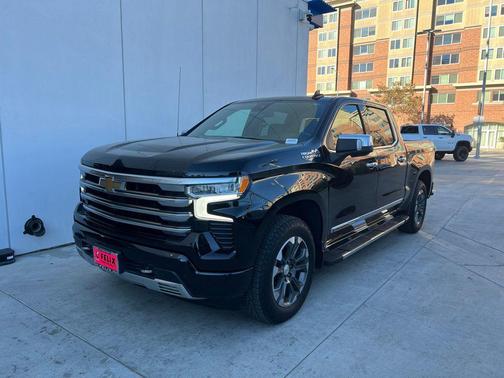 2022 Chevrolet Silverado 1500 High Country