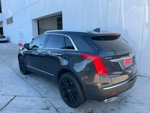 2017 Cadillac XT5 Premium Luxury