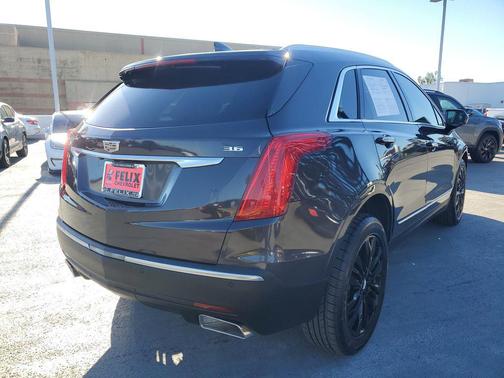 2017 Cadillac XT5 Premium Luxury