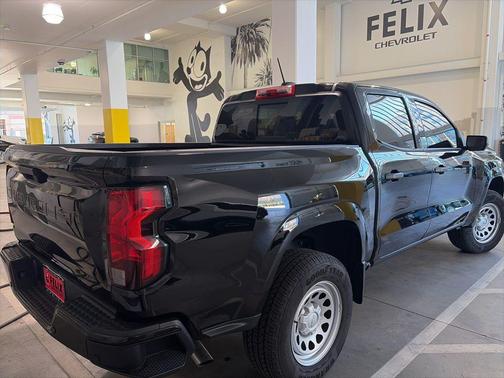2025 Chevrolet Colorado WT