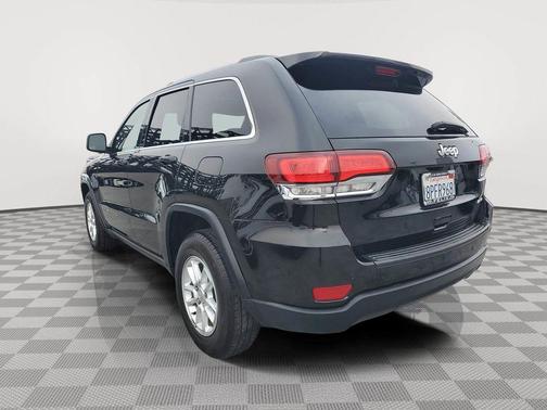 2020 Jeep Grand Cherokee Laredo