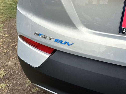 2022 Chevrolet Bolt EUV FWD LT