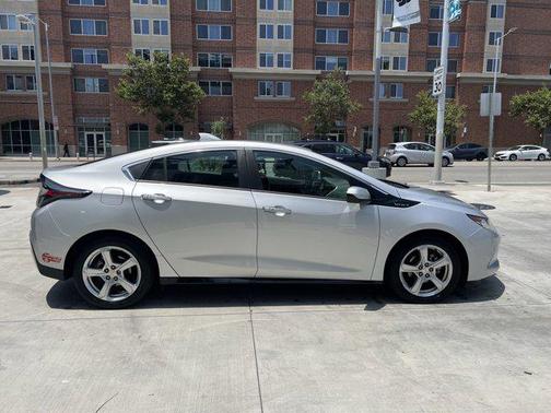 2017 Chevrolet Volt LT