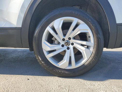 2023 Volkswagen Atlas 3.6L SE w/Technology