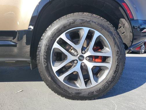 2025 Land Rover Defender 110 P400 X