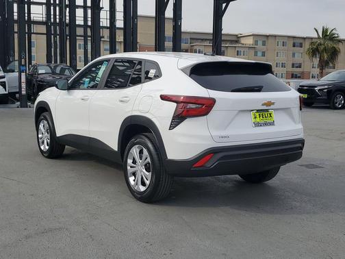 2026 Chevrolet Trax LS