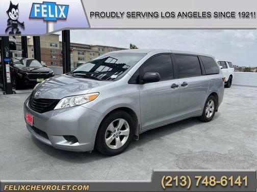 2017 Toyota Sienna SE