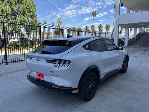 2022 Ford Mustang Mach-E California Route 1