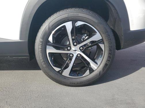 2025 Chevrolet Trax FWD 1RS