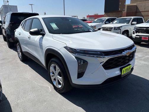 2025 Chevrolet Trax LS
