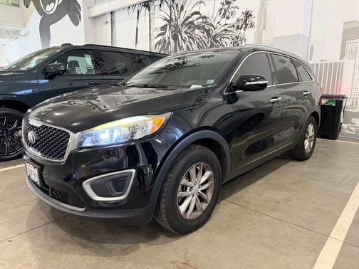 2017 Kia Sorento LX