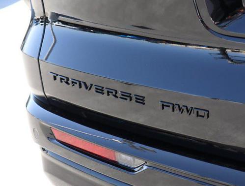 2025 Chevrolet Traverse RS