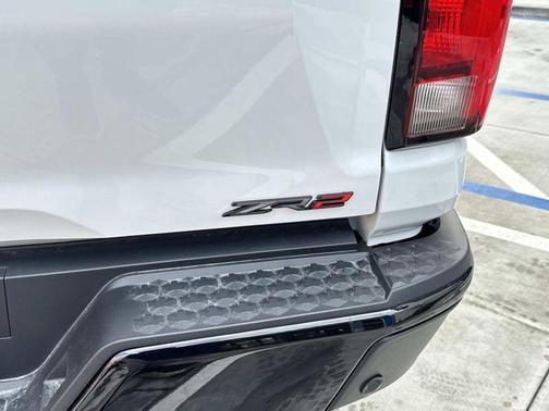 2025 Chevrolet Colorado ZR2
