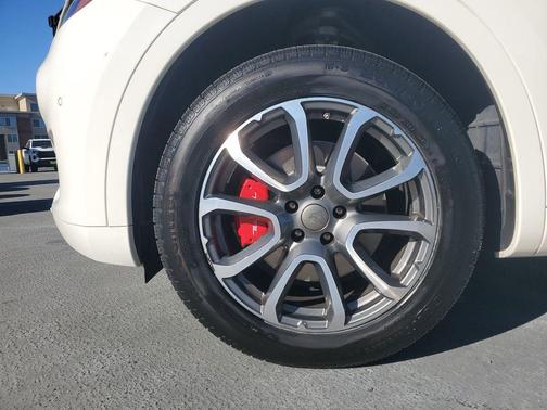 2019 Maserati Levante Base