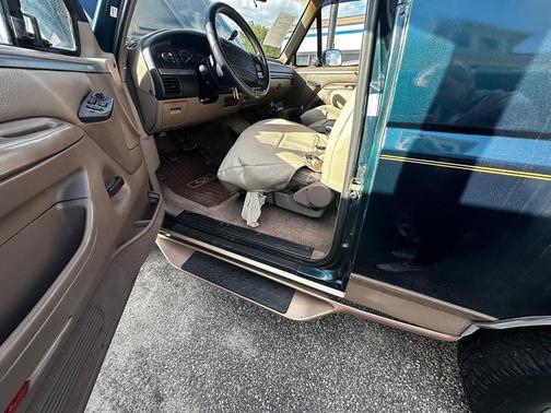 1995 Ford Bronco Eddie Bauer