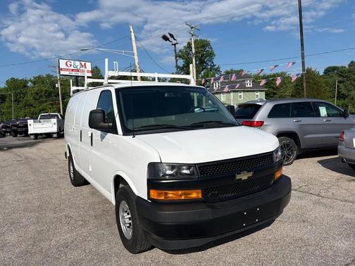 Summit White 2022 Chevrolet Express 2500 LT