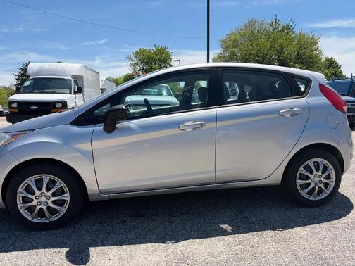 Ingot Silver Metallic 2013 Ford Fiesta S