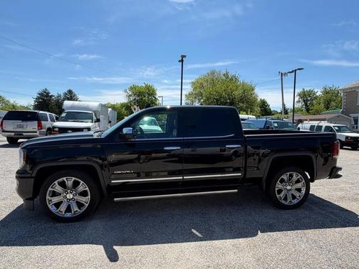 Onyx Black 2017 GMC Sierra 1500 Denali
