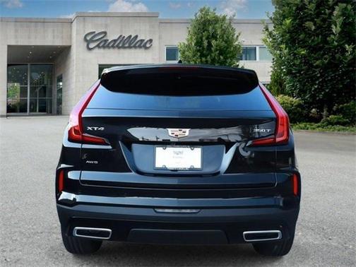 2024 Cadillac XT4 Luxury