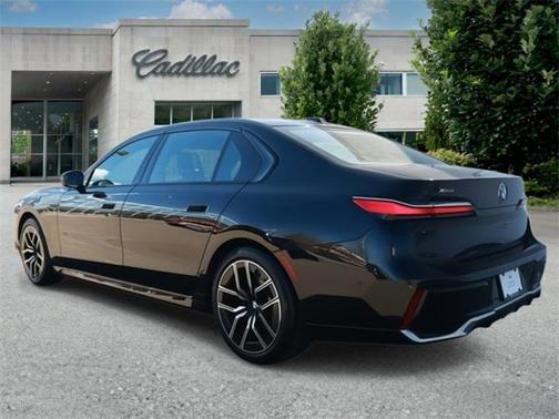 2024 BMW 740 i xDrive