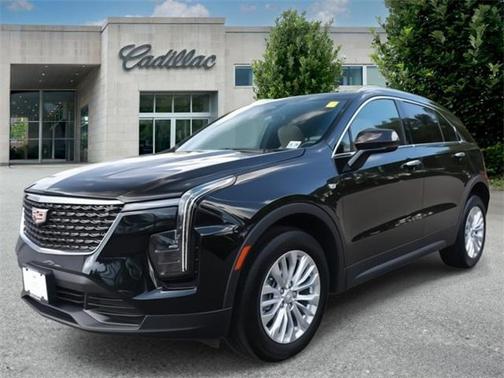 2024 Cadillac XT4 Luxury