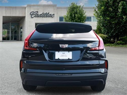 2024 Cadillac XT4 Luxury