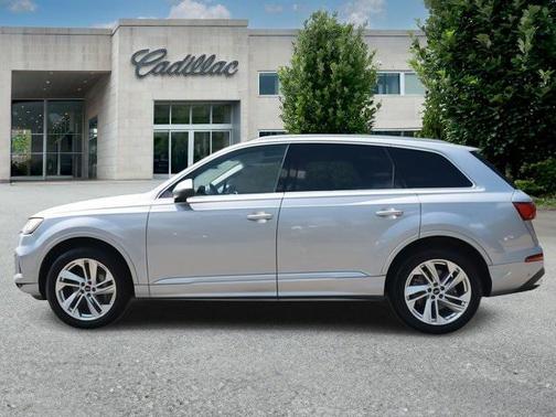 2022 Audi Q7 55 Premium