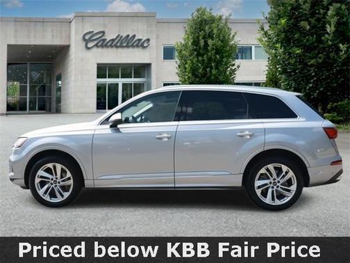 2022 Audi Q7 55 Premium