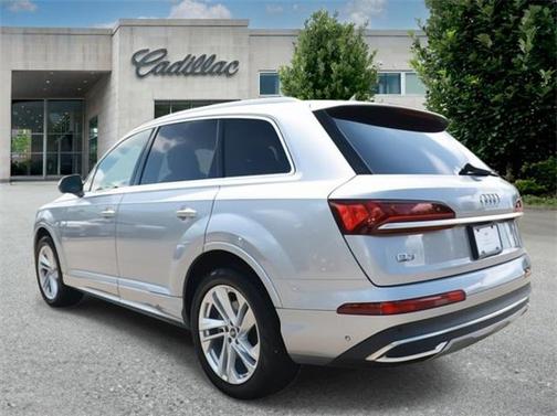 2022 Audi Q7 55 Premium