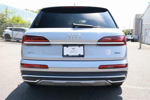 2022 Audi Q7 55 Premium