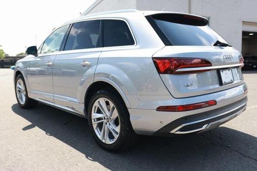 2022 Audi Q7 55 Premium