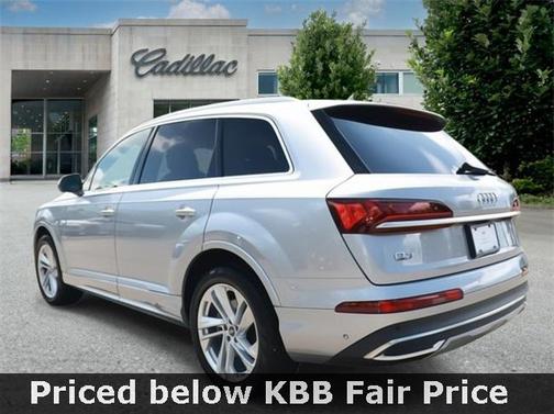 2022 Audi Q7 55 Premium