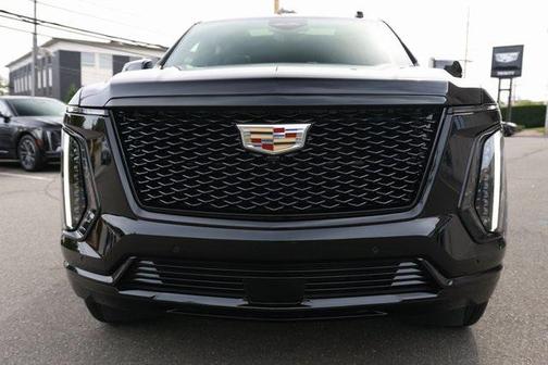 2025 Cadillac Escalade ESV Sport