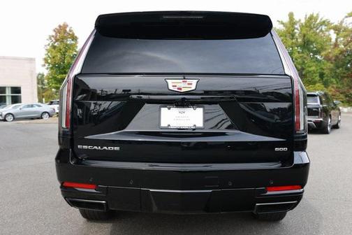 2025 Cadillac Escalade ESV Sport