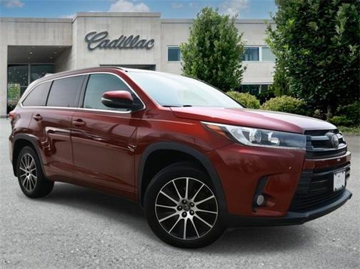 2017 Toyota Highlander SE