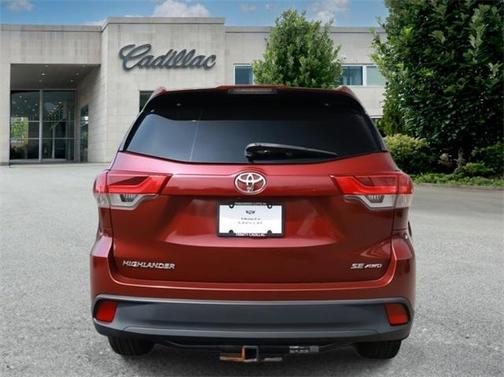 2017 Toyota Highlander SE