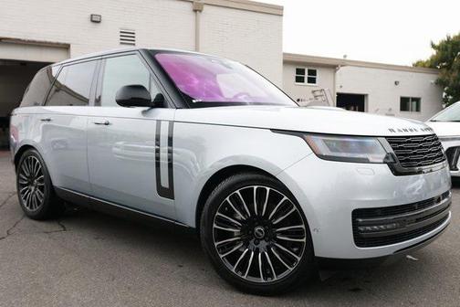 2023 Land Rover Range Rover SE