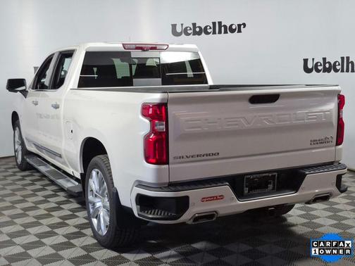 Iridescent Pearl Tricoat 2024 Chevrolet Silverado 1500 High Country